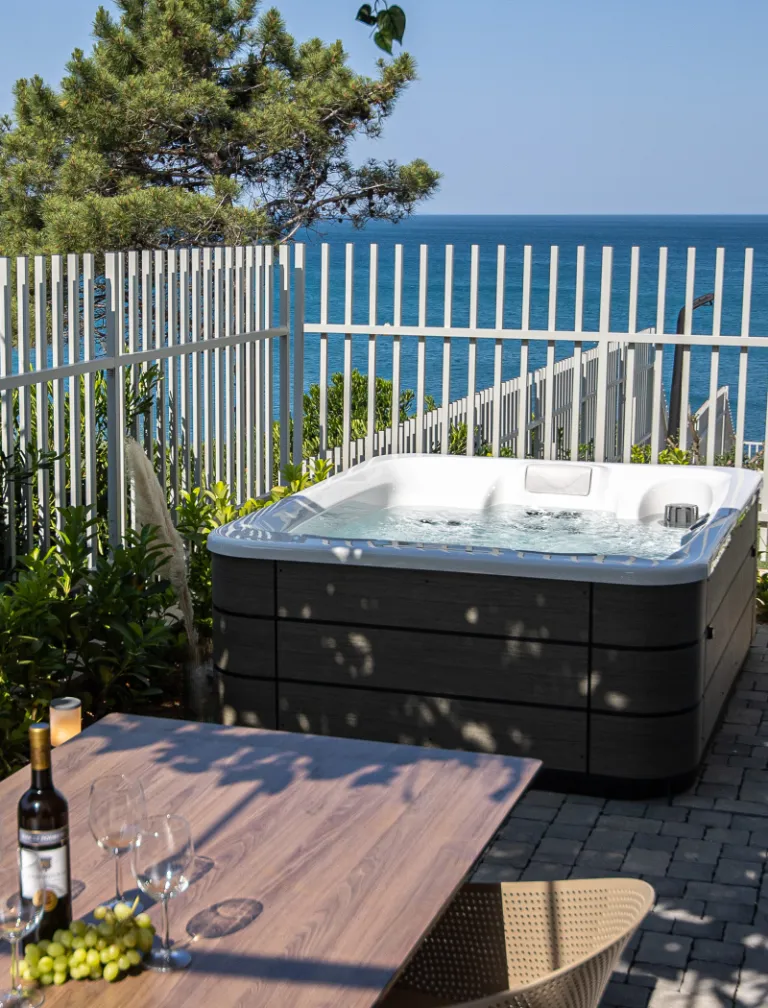 Saltandsoul residence One-Bedroom Apartment